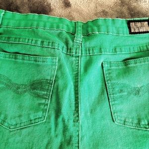 Beautiful Green curvy jeans